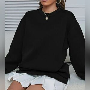 Comfy black crewneck